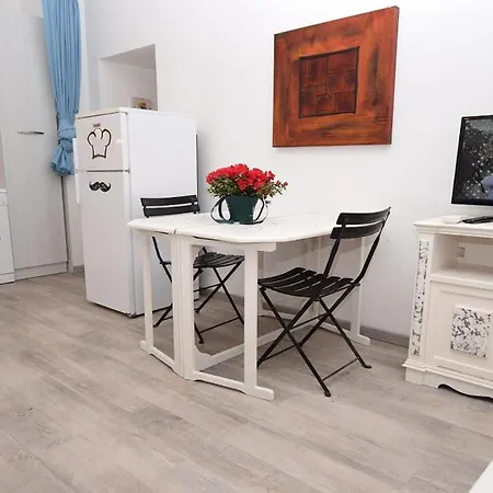 Oleandro Марина-ди-Кампо